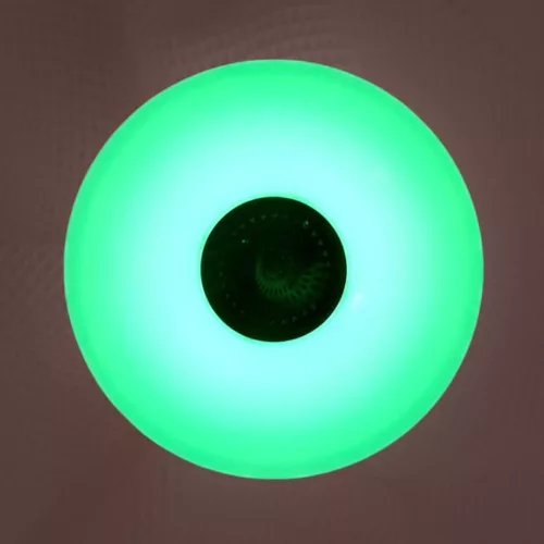 RGB lámpa beépített hangszóróval 20W távirányítóval E27